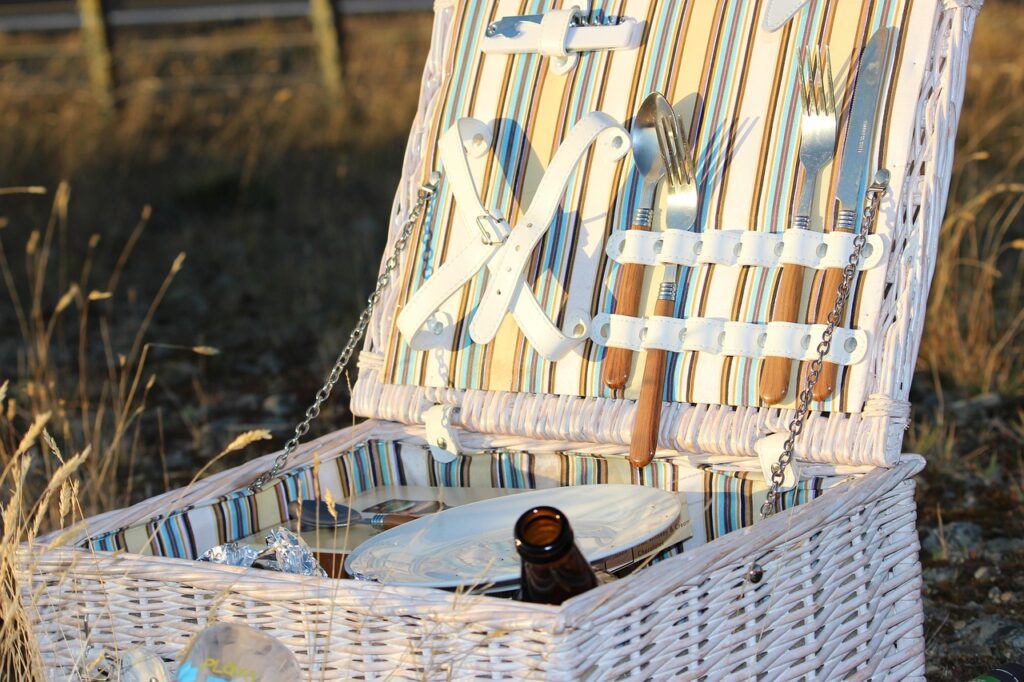 Picnic Accessories - Category Page 3 Picnic basket with picnic accessories. Idle enjoy, rest, field, romantic, break, lifestyle, nature, refreshment, meditation, picnic basket, lunch, wellness, soul, mood, summer, white, country, atmosphere, picnic basket, picnic basket, picnic basket, picnic basket, picnic basket.